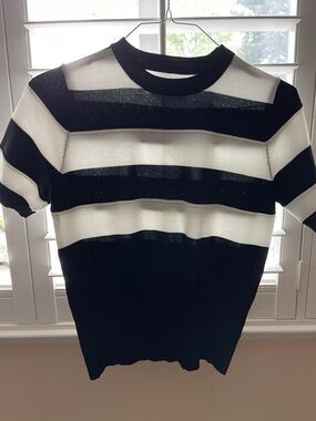 Striped Short-Sleeve Knit Top in Black and White